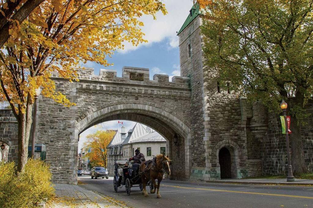 Generations Quebec Old City/ Parking/ Family מראה חיצוני תמונה